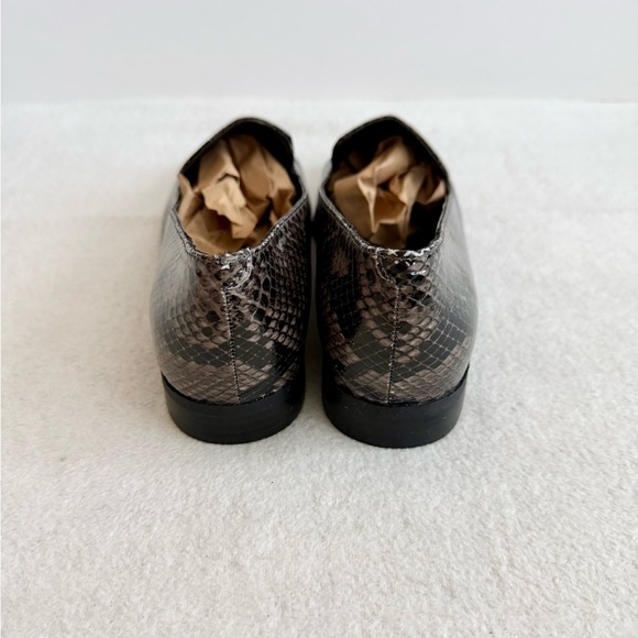 Marc Fisher Bravi 4 Gray Snakeskin Loafers Size 7.5 - Picture 6 of 7